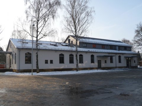 Schmid_Bau Alte Stadthalle Brackenheim Mensa Schulzentrum Erdarbeiten Kanalarbeiten Beton Mauerarbeiten Abbruch Aussenanlage