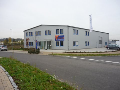 Schmid Bau Aussenanlagen Fundament Bodenplatte Mauerarbeiten Kanalarbeiten Erdarbeiten