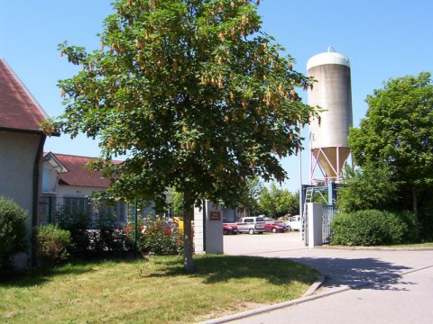 Schmid Bau Städtischer Bauhof Brackenheim Erdarbeiten Kanalarbeiten Beton Bewehrung Decke